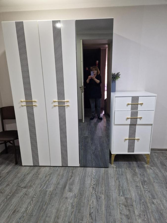 Larisa Apartment Tbilisi Bagian luar foto